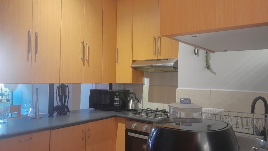 2 Bedroom Property for Sale in Whispering Pines Western Cape